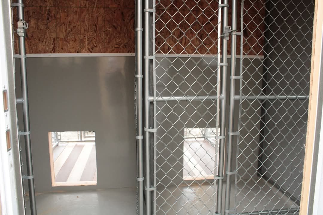  Dog Kennel