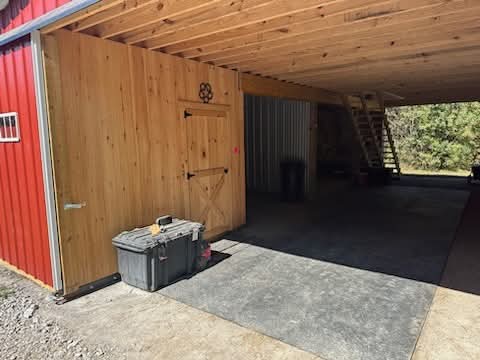 Dog Kennel