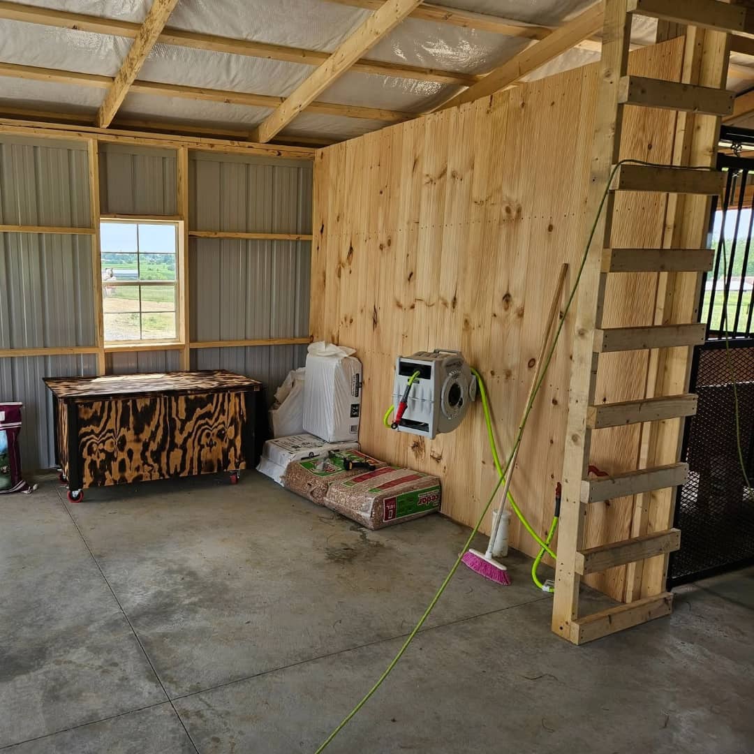  Dog Kennel