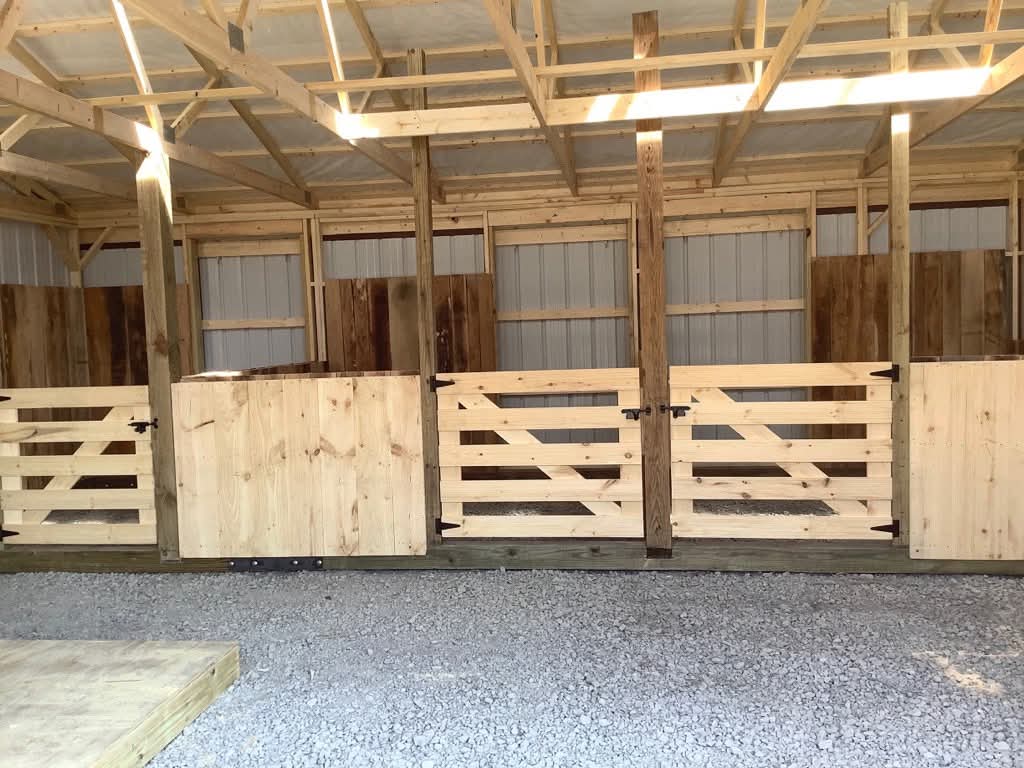  Dog Kennel