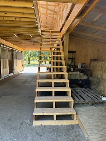  Dog Kennel