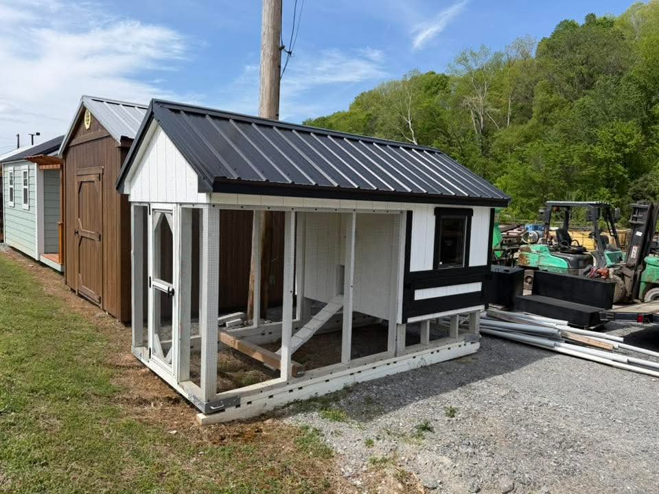  Dog Kennel
