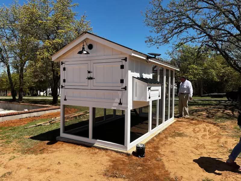  Dog Kennel