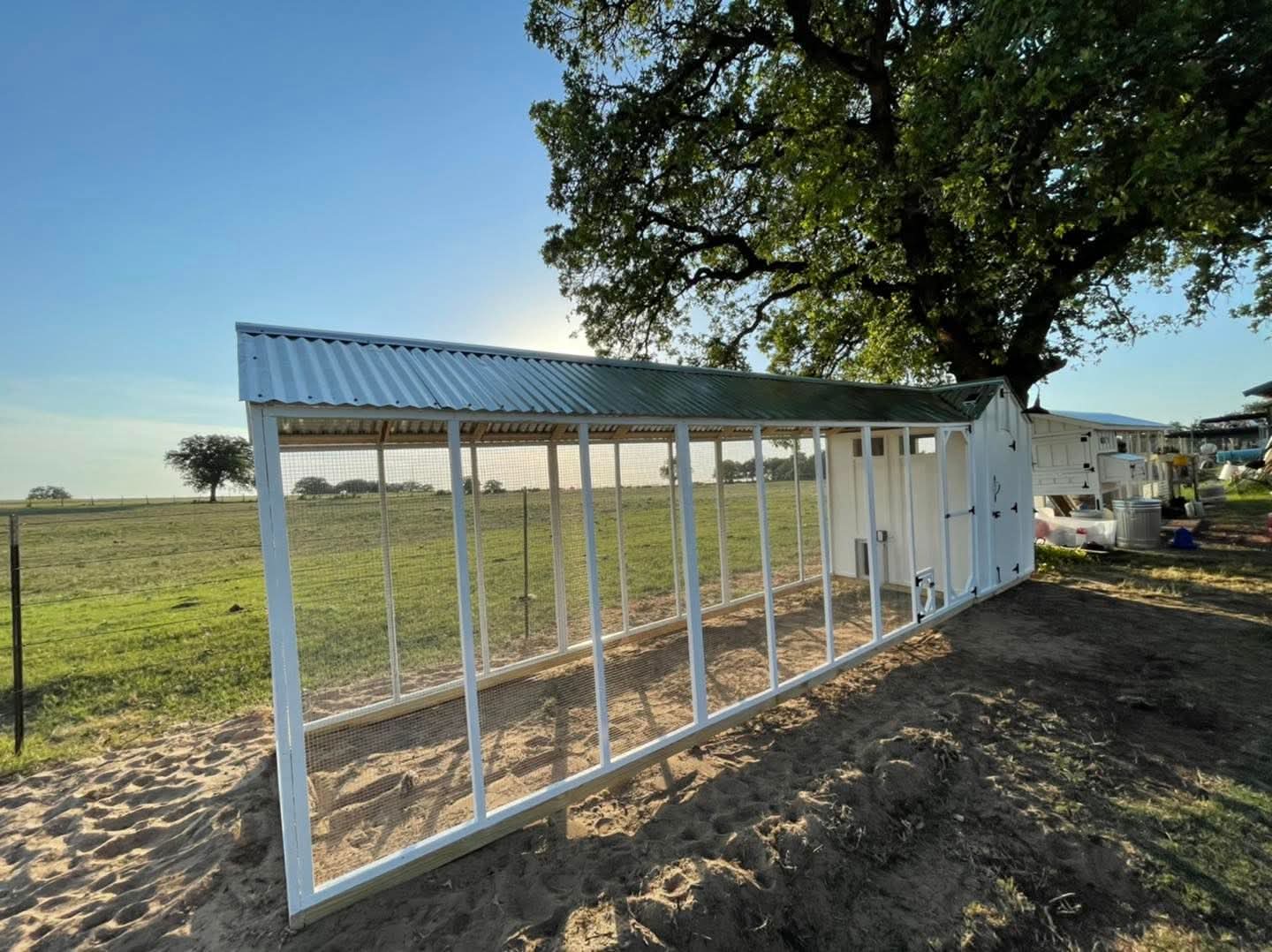  Dog Kennel