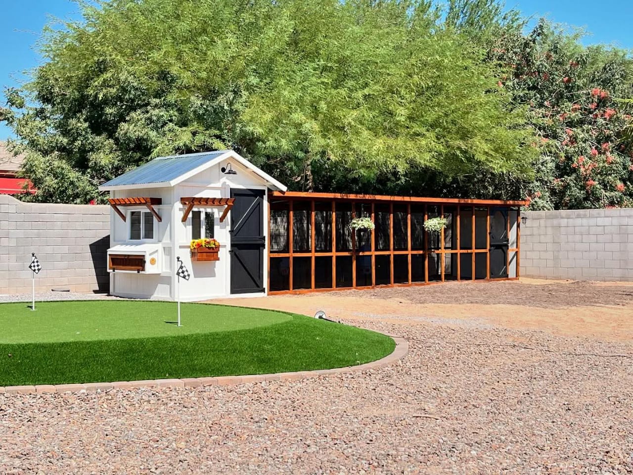  Dog Kennel