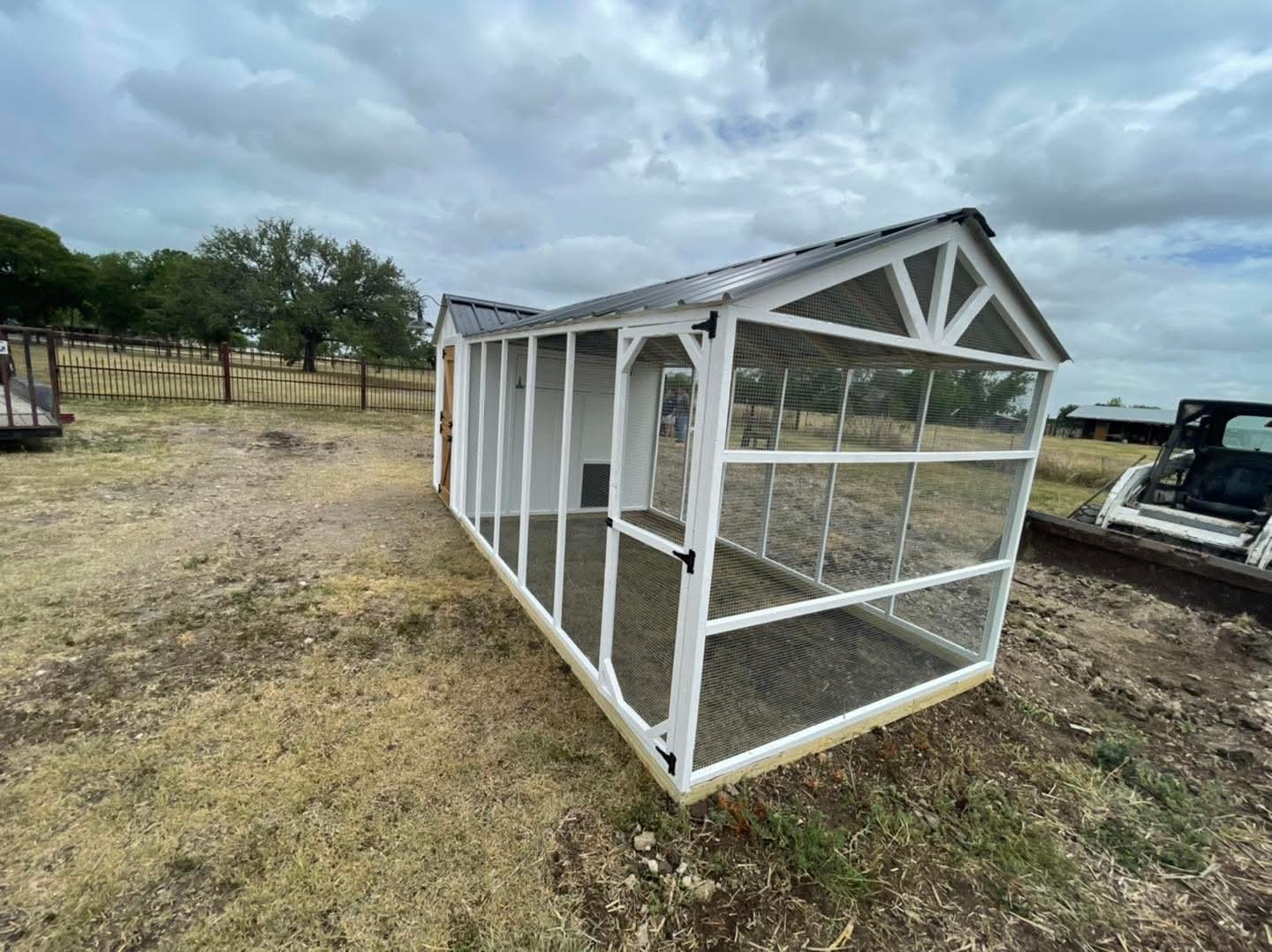  Dog Kennel