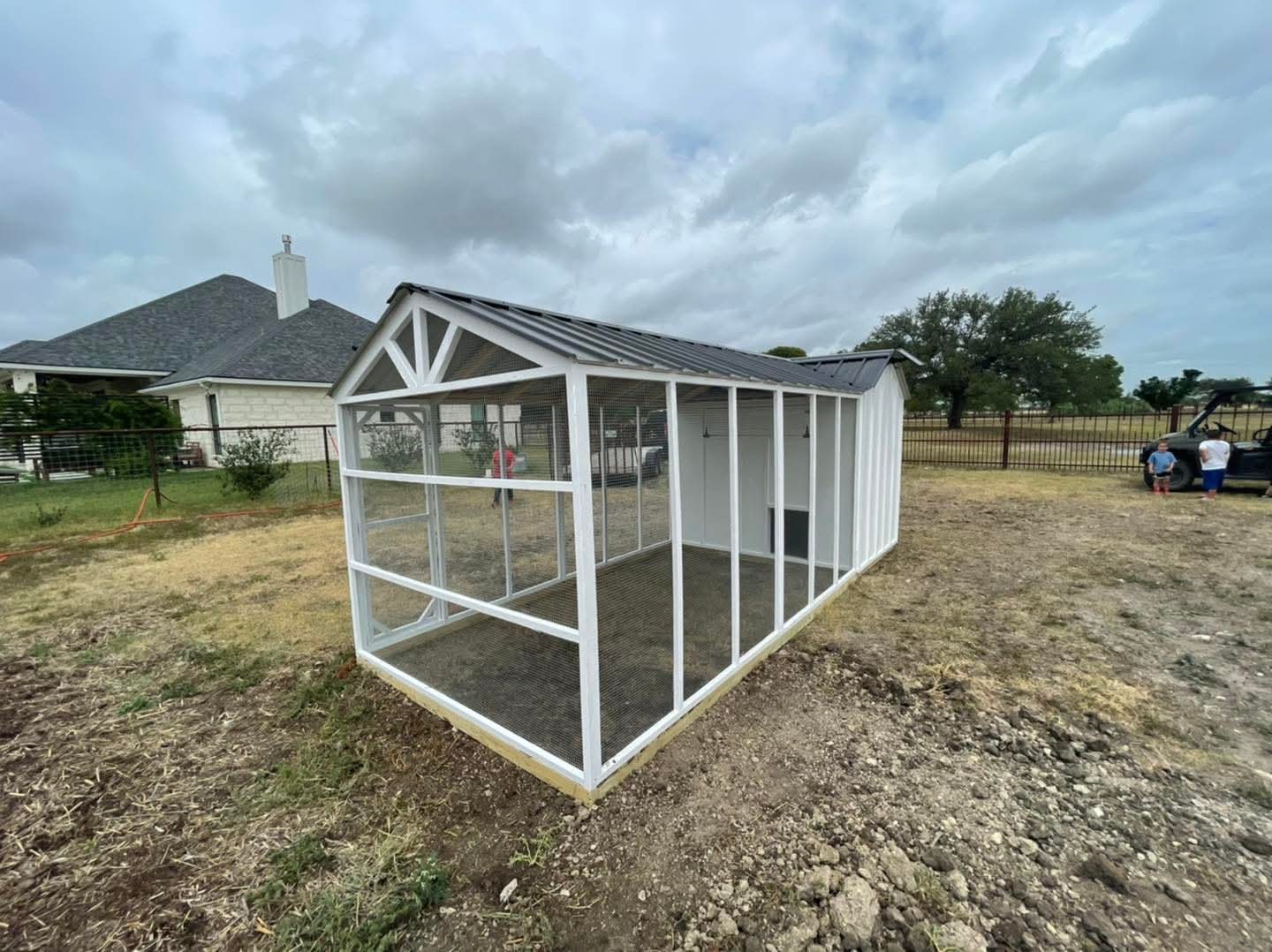  Dog Kennel