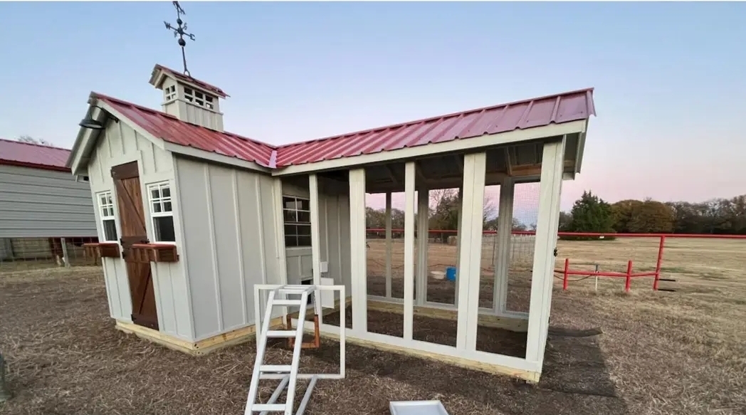  Dog Kennel